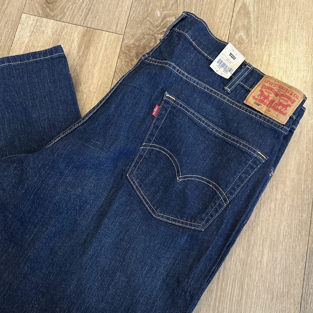 Levi's Jeans Men's Size 46 X 30 Blue 559 Relaxed Straight Leg‎ Dark Wash Cotton